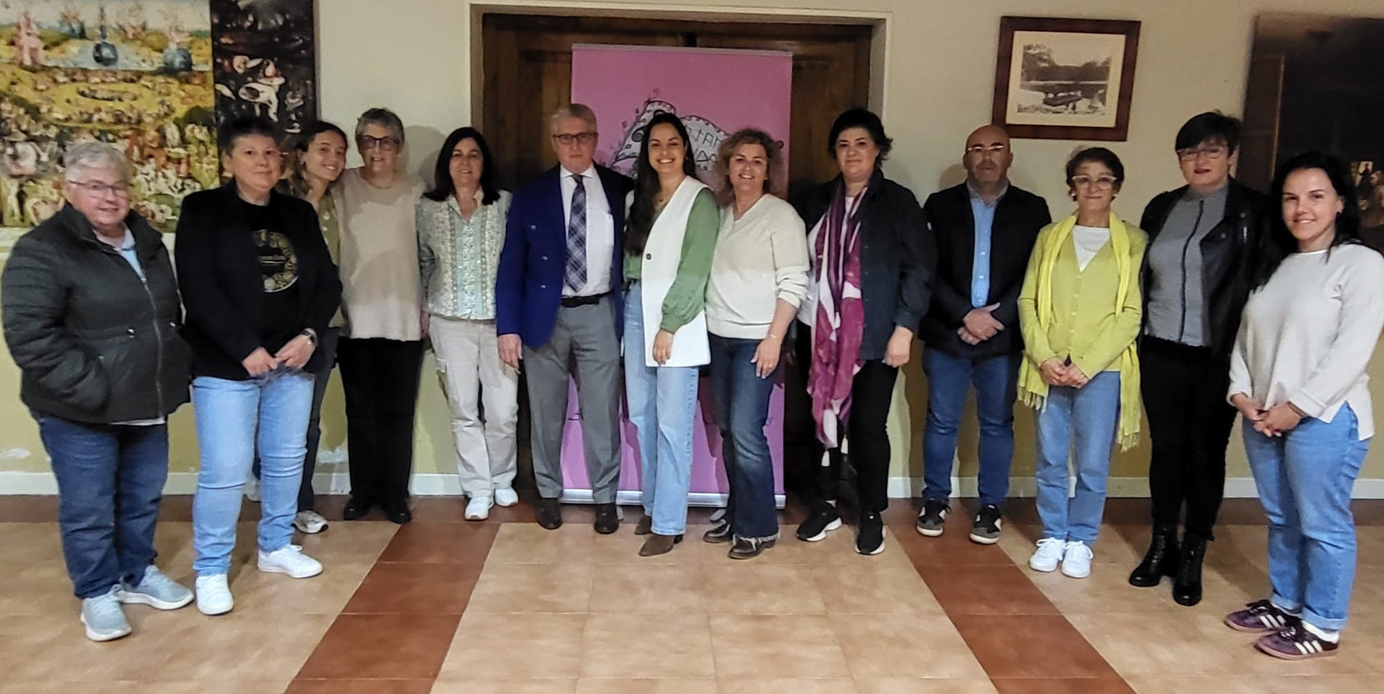 Donativo Anjanas Solidarias a AECC Cantabria para proyecto investigación del cáncer de mama triple negativo