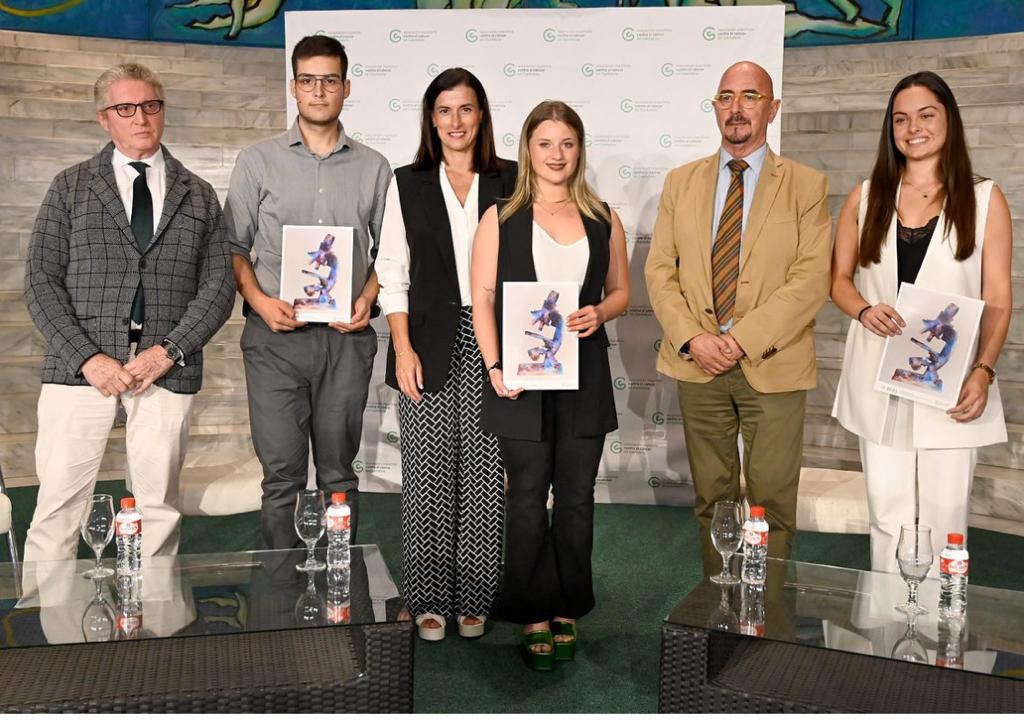 Acto de entrega Becas de Investigación AECC Cantabria